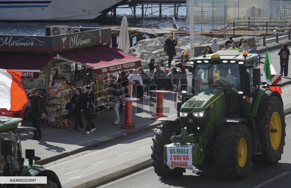 Farmers Protest In Naples