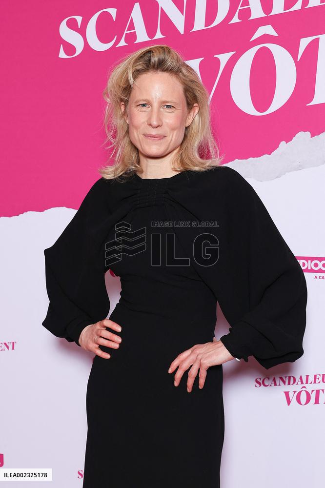 Wicked Little Letters - Scandaleusement Votre Paris Film Premiere At Drugstore Publicis Cinema