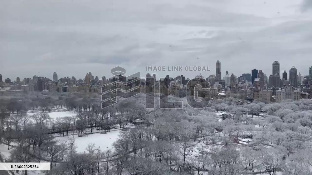 US: Nor’Easter Sweeps Through Region, Bringing Heavy Snow To New York 5