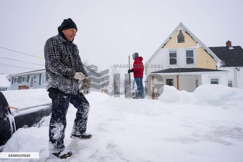 Nova Scotia Gets Even More Snow - Canada