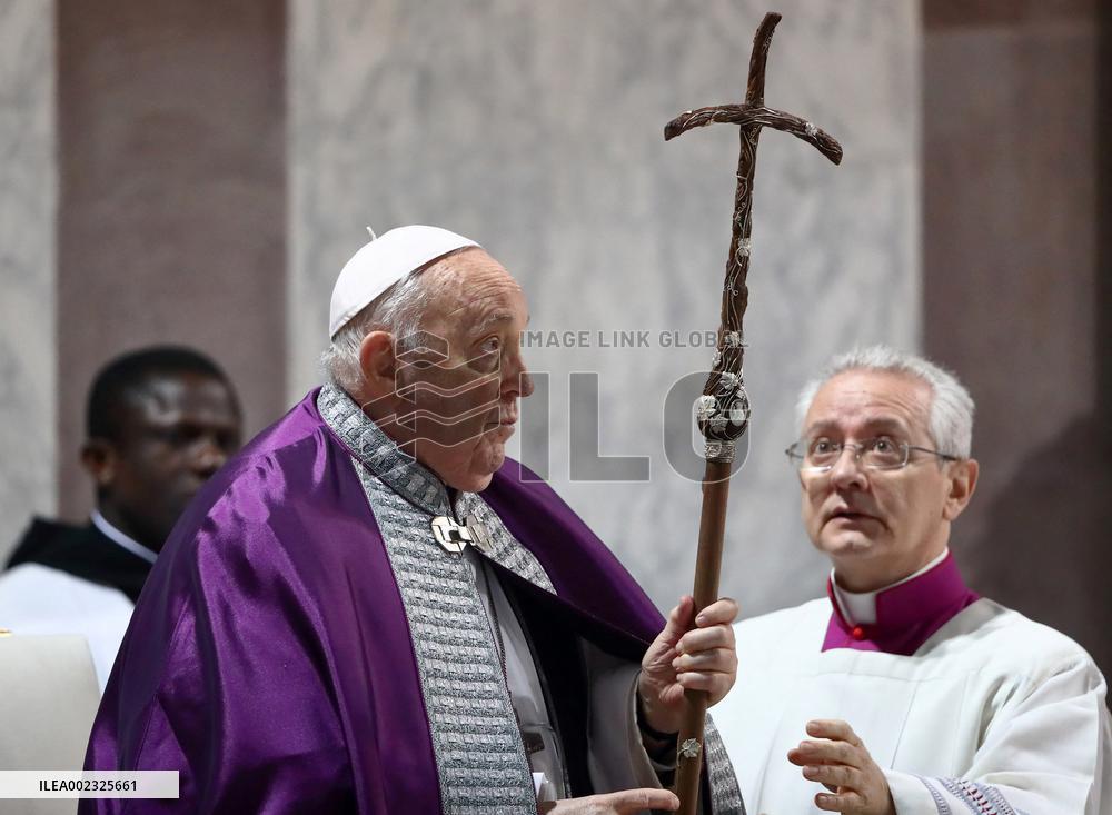 Pope Francis Celebrates Ash Wednesday Mass - Rome