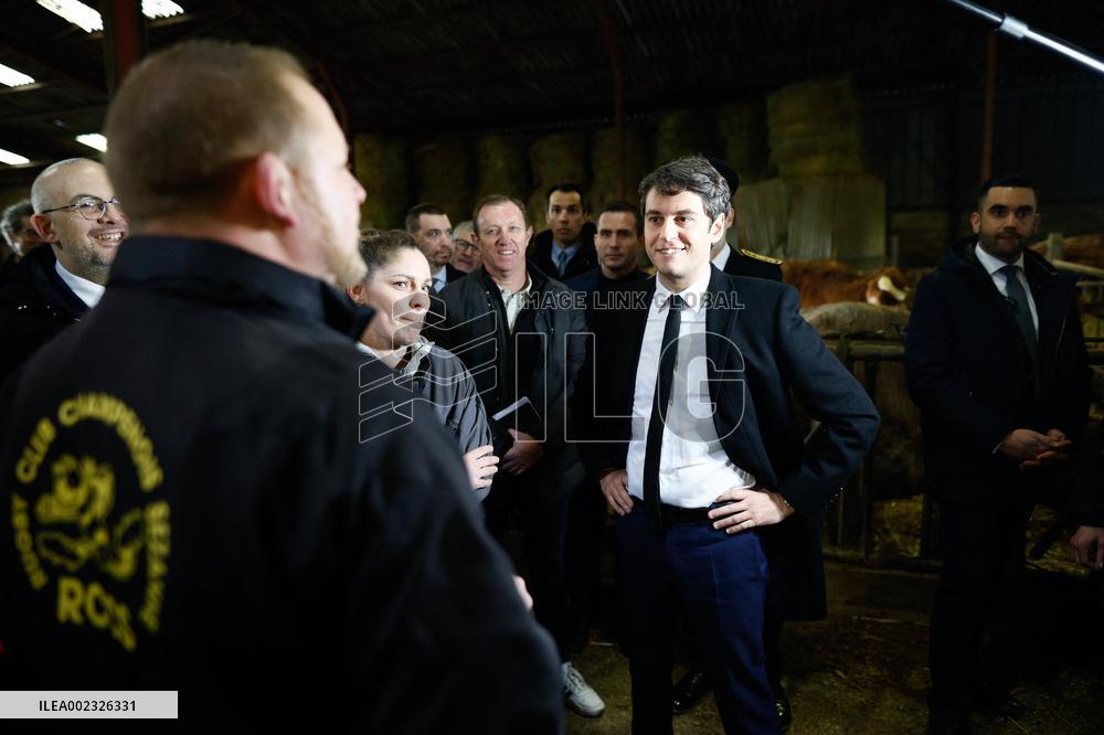 PM Attal Visits A Cattle Farm - Janvilliers