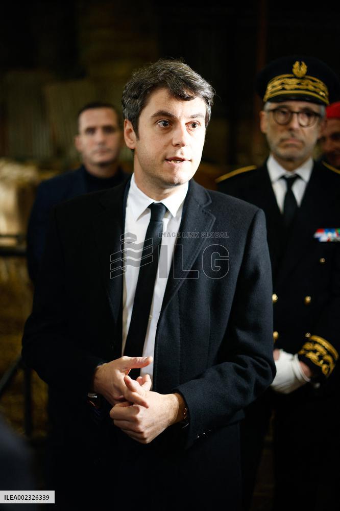 PM Attal Visits A Cattle Farm - Janvilliers