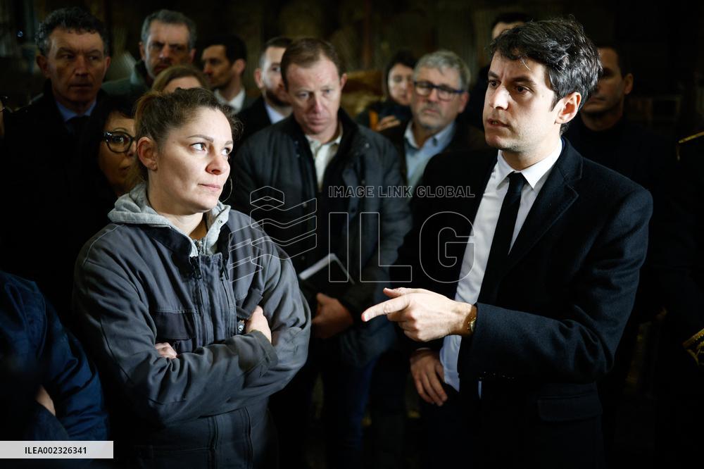 PM Attal Visits A Cattle Farm - Janvilliers