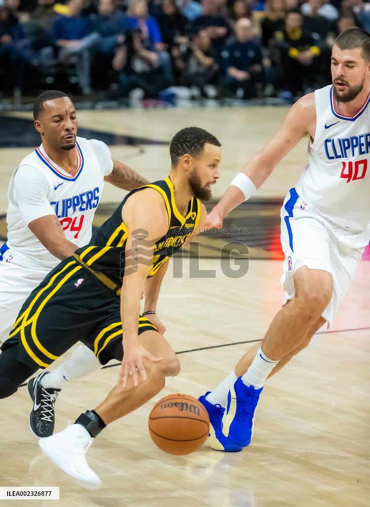 (SP)U.S.-SAN FRANCISCO-BASKETBALL-NBA-CLIPPERS VS WARRIORS