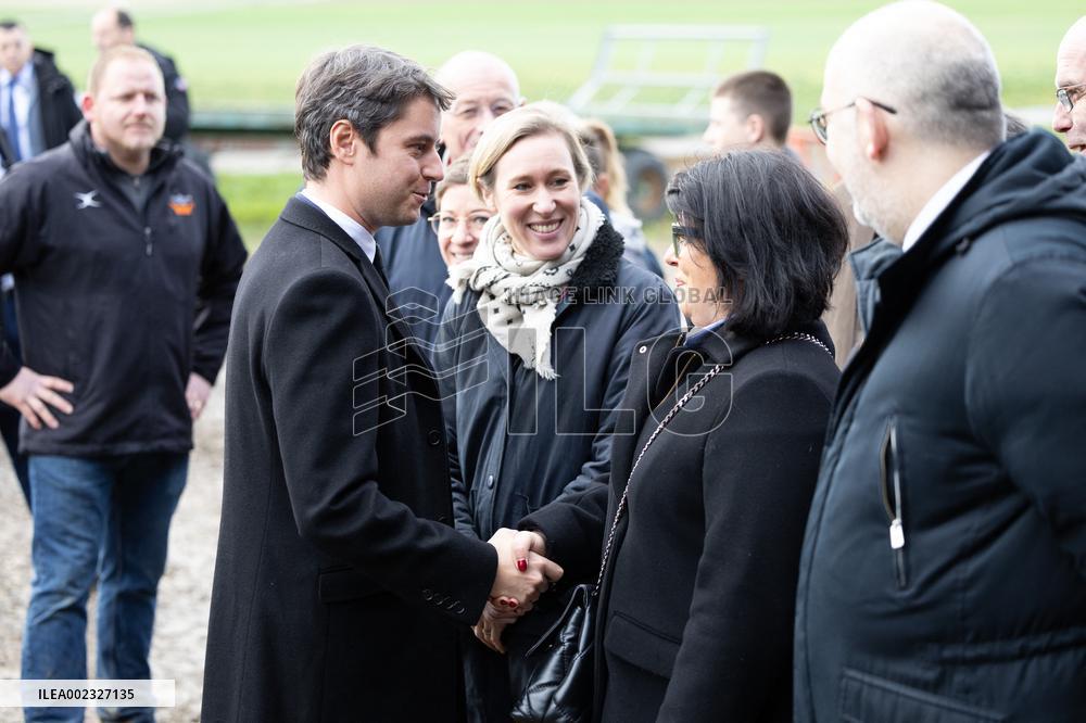 PM Attal Visits A Cattle Farm - Janvilliers