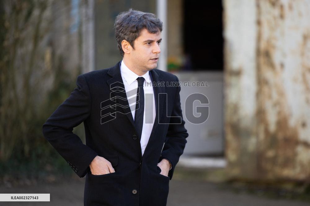 PM Attal Visits A Cattle Farm - Janvilliers