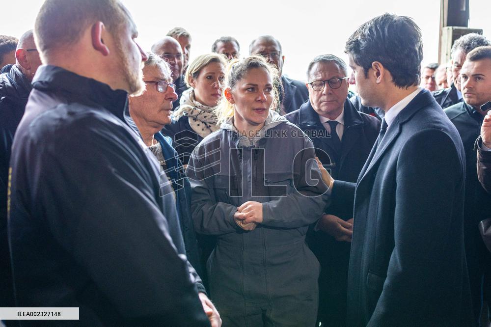 PM Attal Visits A Cattle Farm - Janvilliers
