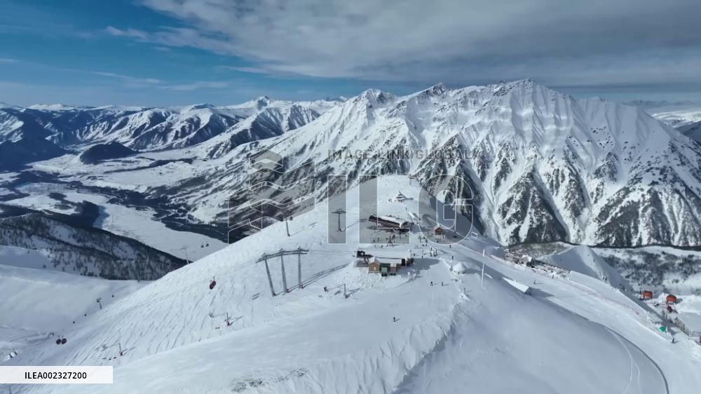 Folk activities attract more tourists to Hemu Village in China's Xinjiang