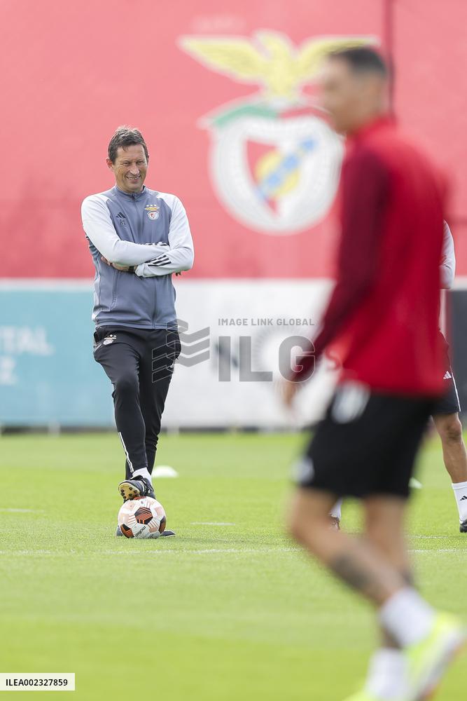 Europa League: Benfica training