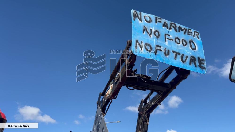 Maltese farmers stage new wave of protest