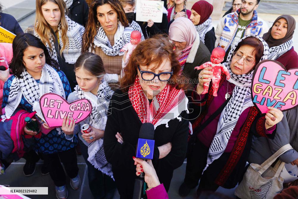 Protest For Ceasefire With Susan Sarandon - Washington