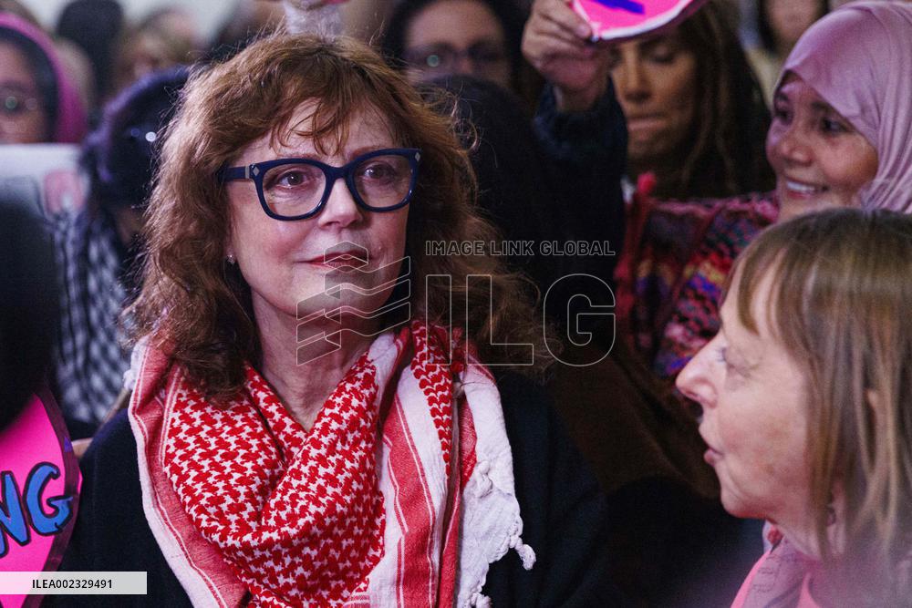 Protest For Ceasefire With Susan Sarandon - Washington