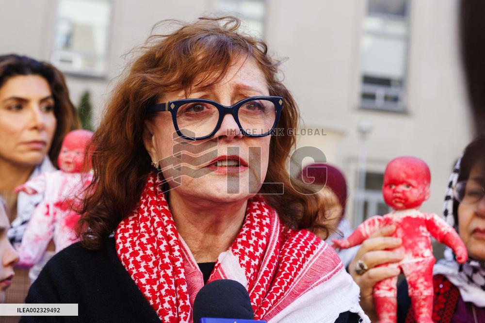 Protest For Ceasefire With Susan Sarandon - Washington