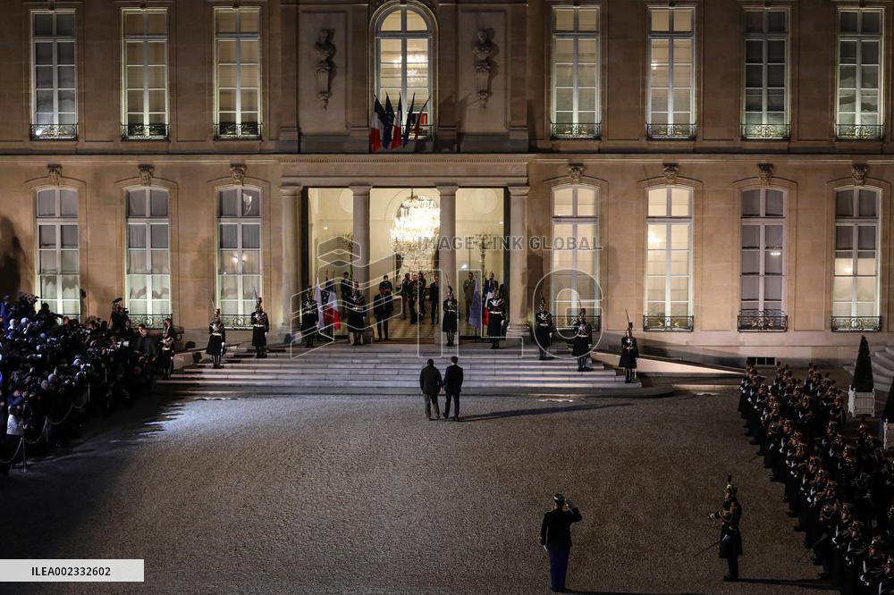 Emmanuel Macron meets with Volodymyr Zelensky - Paris