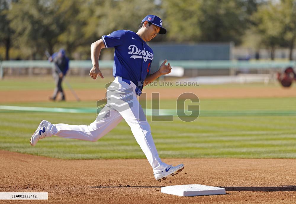 Baseball: MLB spring training