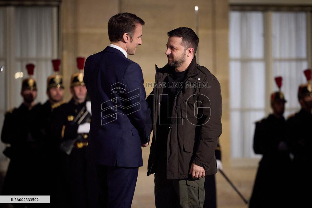France Signs Security Pact With Ukraine - Paris