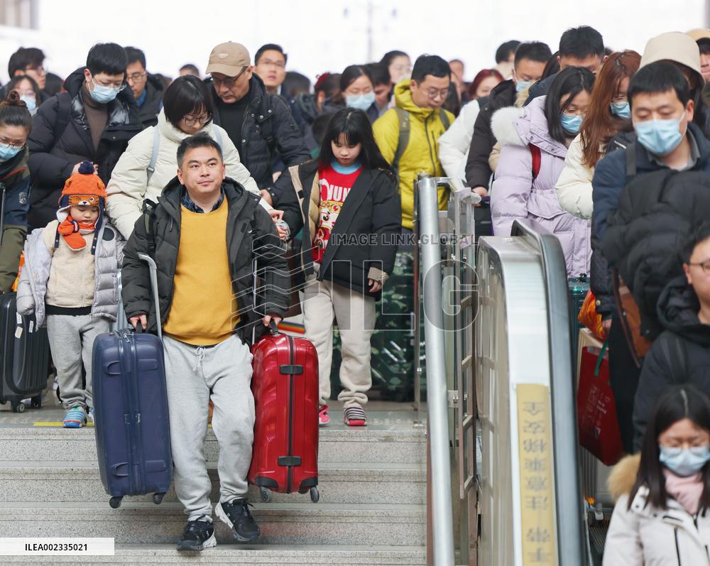 CHINA-SPRING FESTIVAL TRAVEL RUSH-PASSENGER TRIPS (CN)