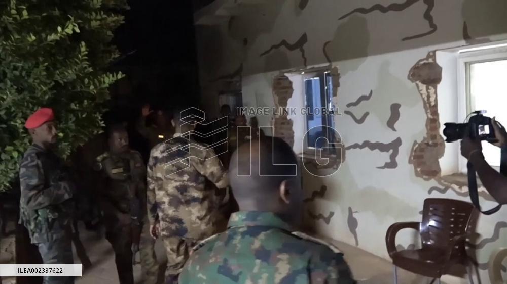 Sudanese army breaks siege on important base in Omdurman