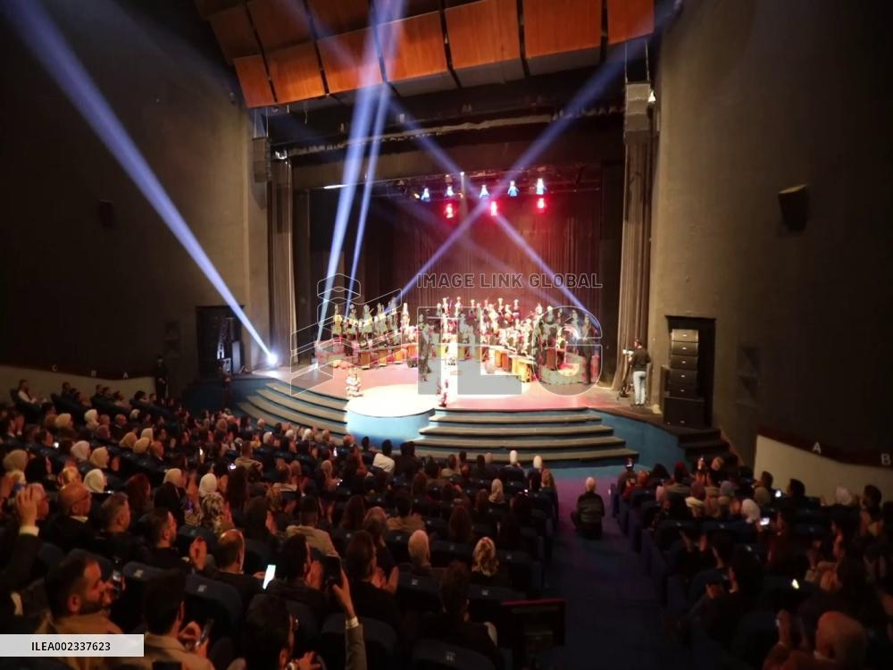 Iraqi female musical ensemble holds concert in Baghdad