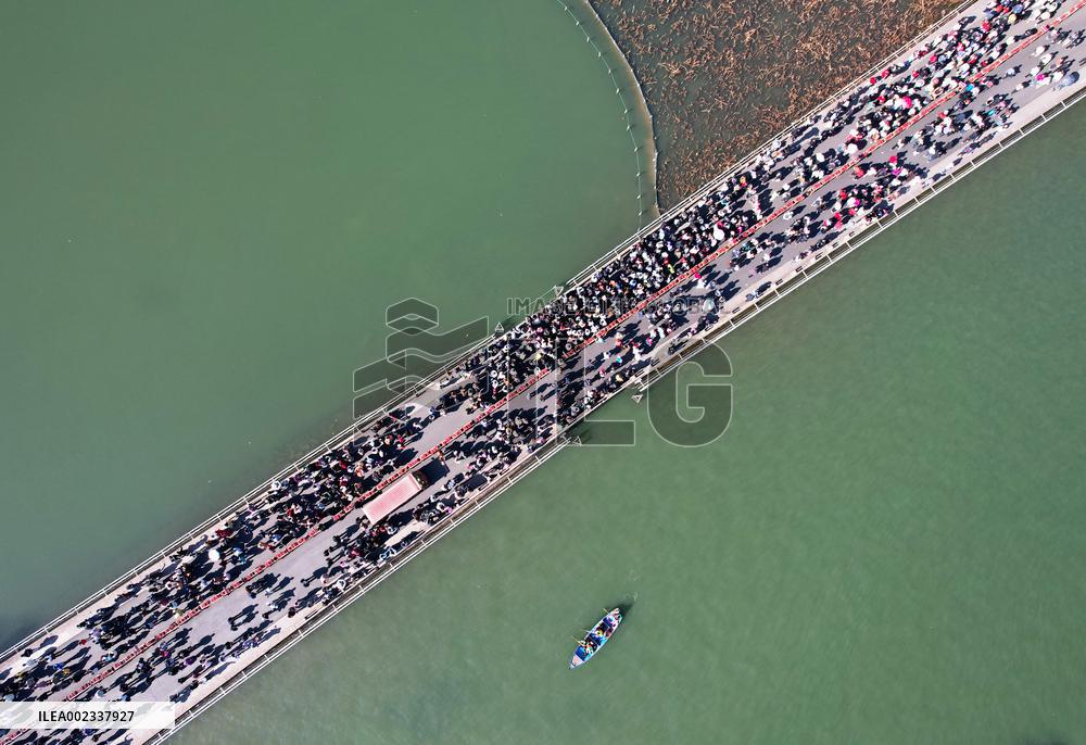 Tourism Consumption Soars During the Spring Festival Holiday in China