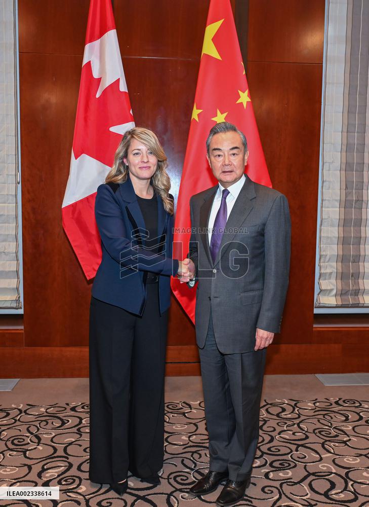 GERMANY-MUNICH-CHINA-WANG YI-CANADIAN FM-MEETING