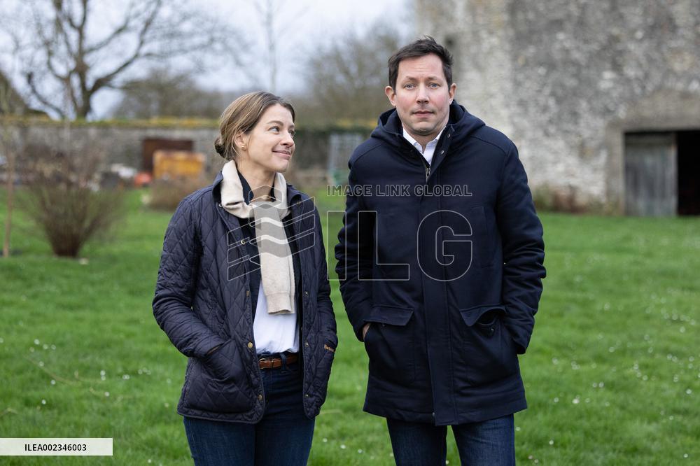 Les Republicains members visit a farm - Echouboulains