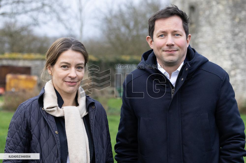 Les Republicains members visit a farm - Echouboulains