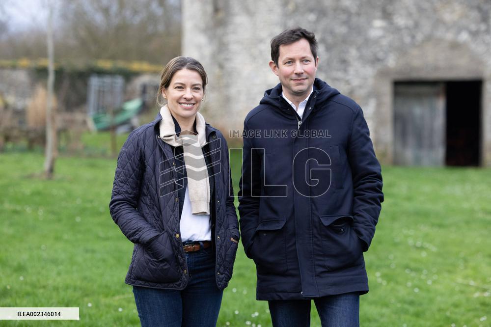 Les Republicains members visit a farm - Echouboulains