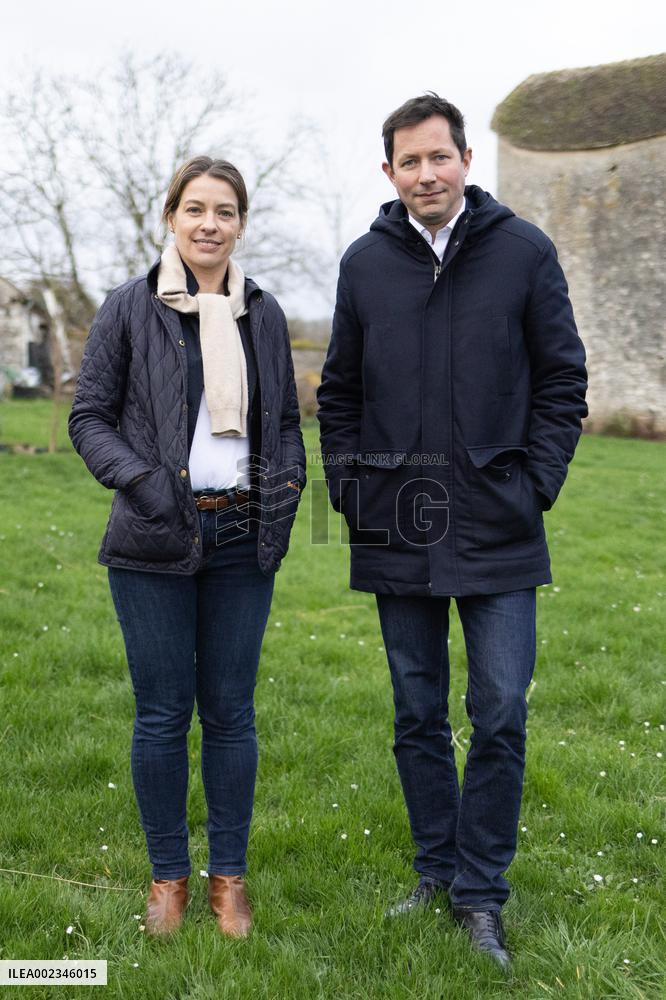 Les Republicains members visit a farm - Echouboulains