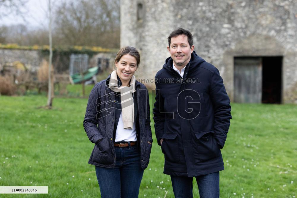 Les Republicains members visit a farm - Echouboulains