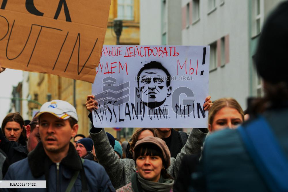 Navalny’s Mourners Gather Outside Russian Embassy - Berlin
