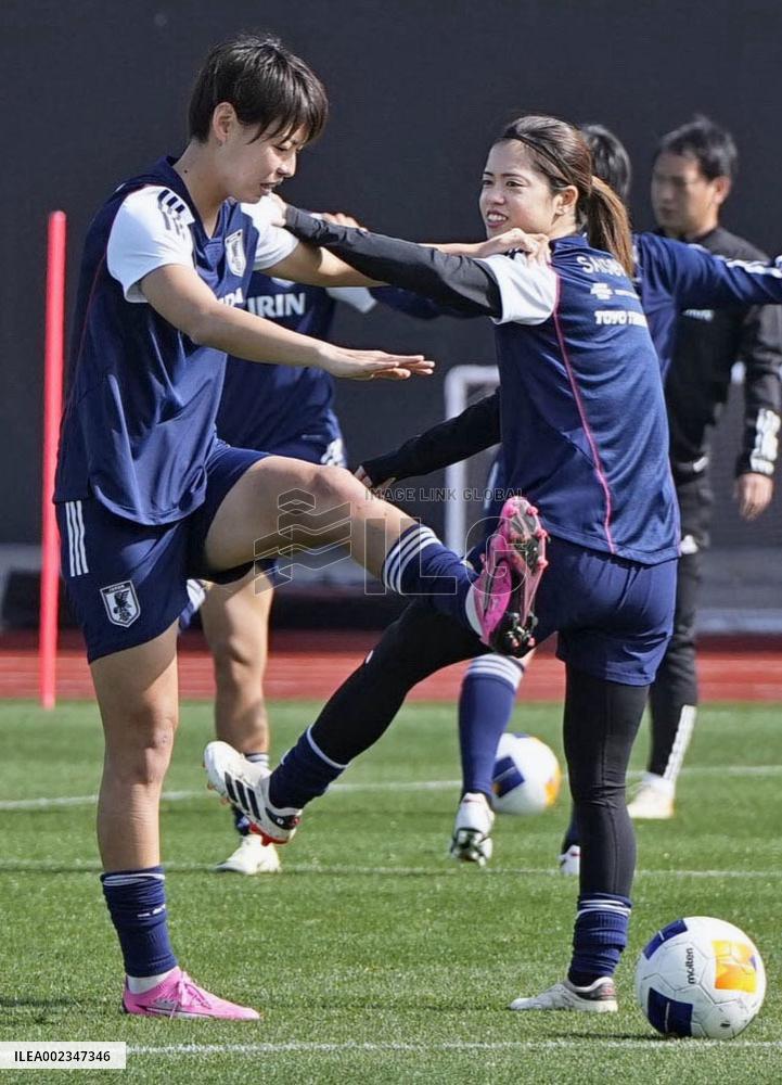 Football: Japan ahead of Olympic qualifier