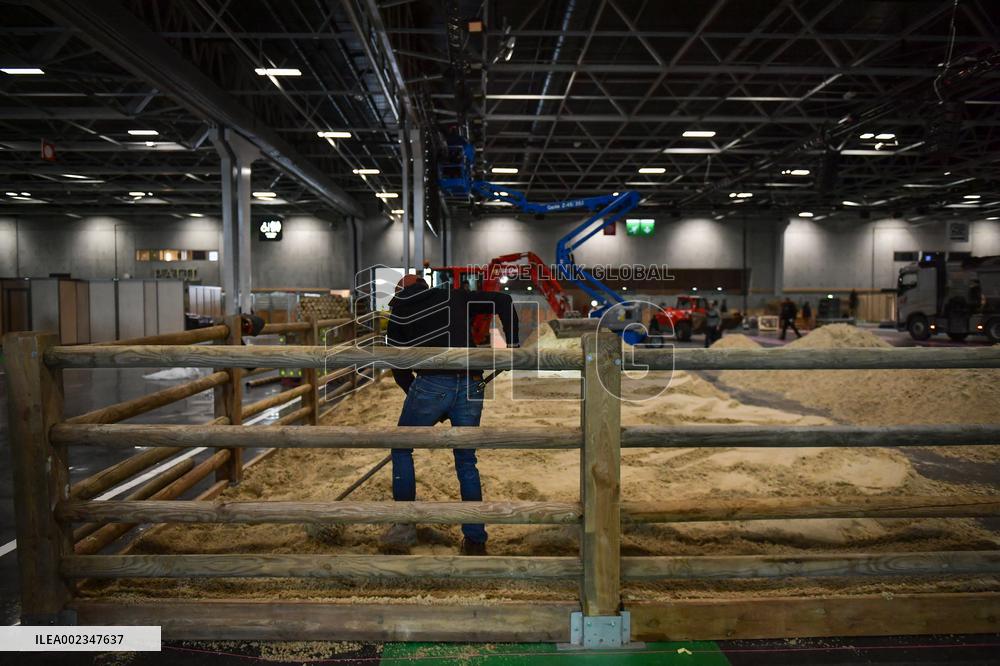 Preparations Underway For The Agriculture Fair - Paris