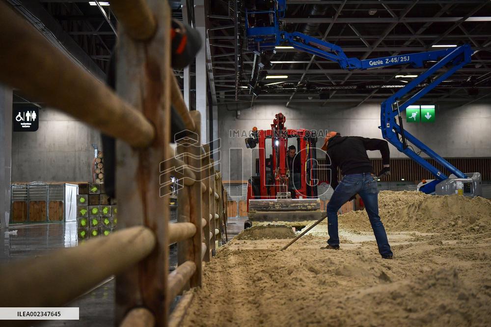 Preparations Underway For The Agriculture Fair - Paris