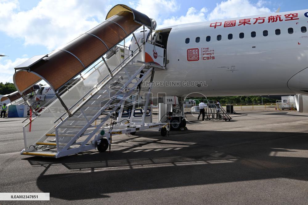 SINGAPORE-AIRSHOW-CHINESE AIRCRAFT-DEBUT