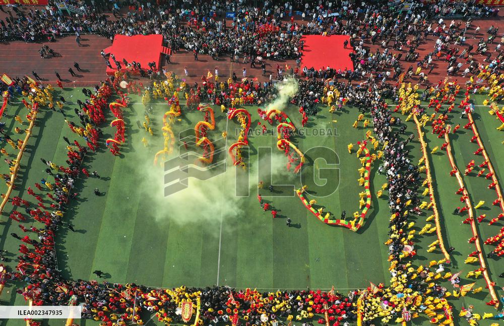 CHINA-GUIZHOU-SHIQIAN-DRAGON DANCE (CN)