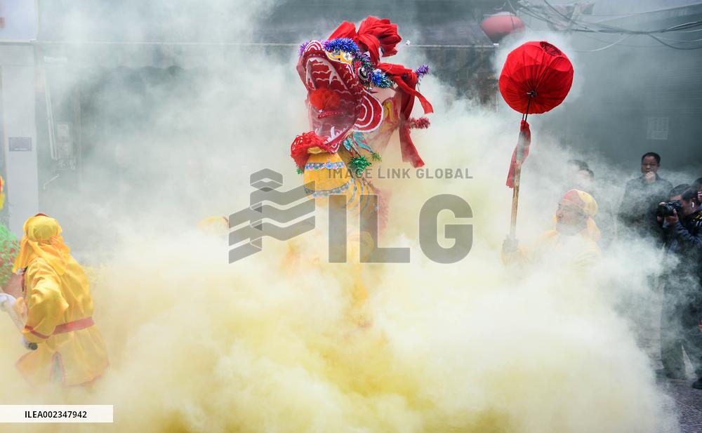 CHINA-GUIZHOU-SHIQIAN-DRAGON DANCE (CN)