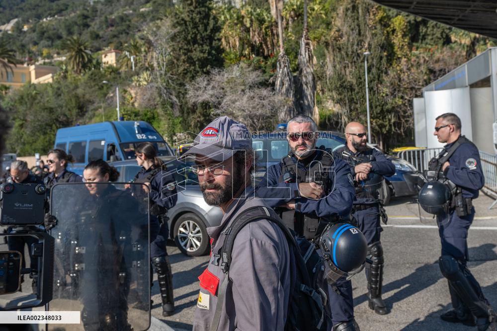 Cedric Herrou Protests Against Jordan Bardella And Fabrice Leggeri Visit - Menton