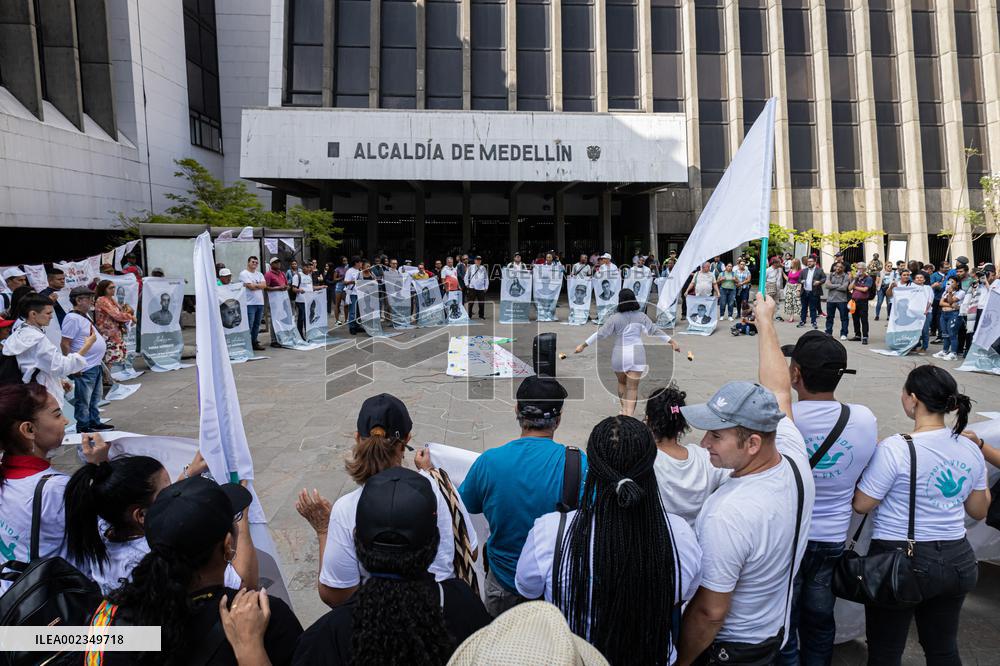 Demonstration Against Social Leaders Assasinations in Medellin