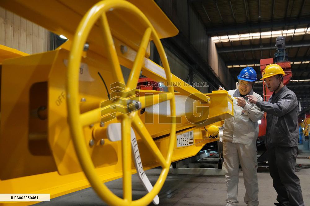 (ChineseToday)CHINA-HEILONGJIANG-CRRC QIQIHAR-WELDING TECHNICIAN-NPC DEPUTY (CN)