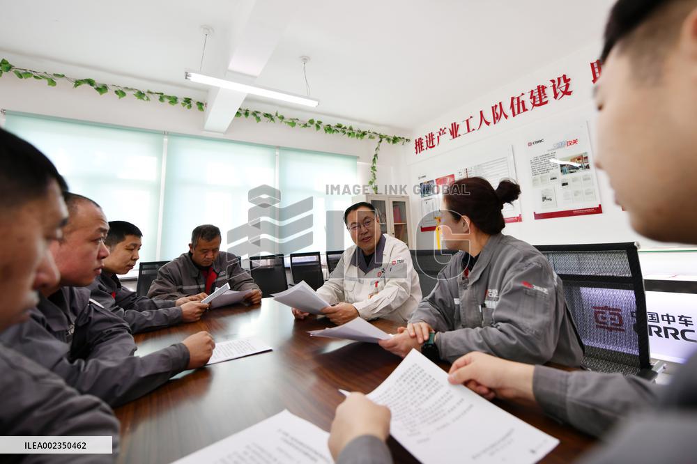 (ChineseToday)CHINA-HEILONGJIANG-CRRC QIQIHAR-WELDING TECHNICIAN-NPC DEPUTY (CN)