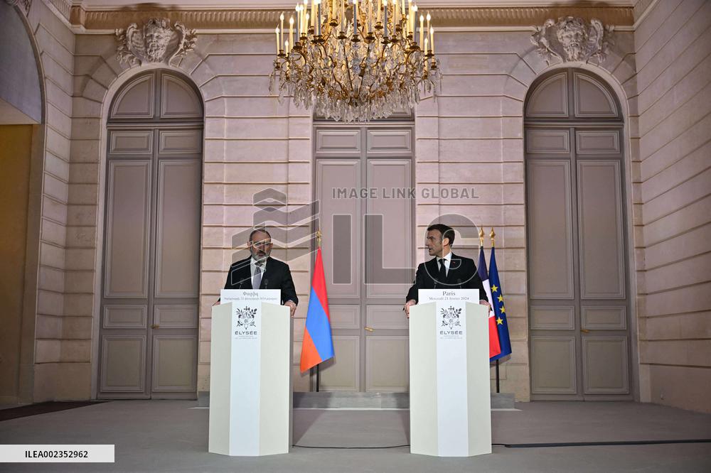 French President Meets PM Of Armenia - Paris