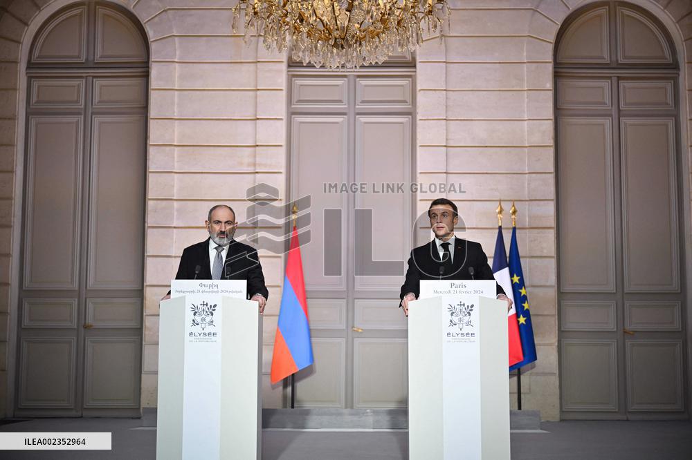 French President Meets PM Of Armenia - Paris