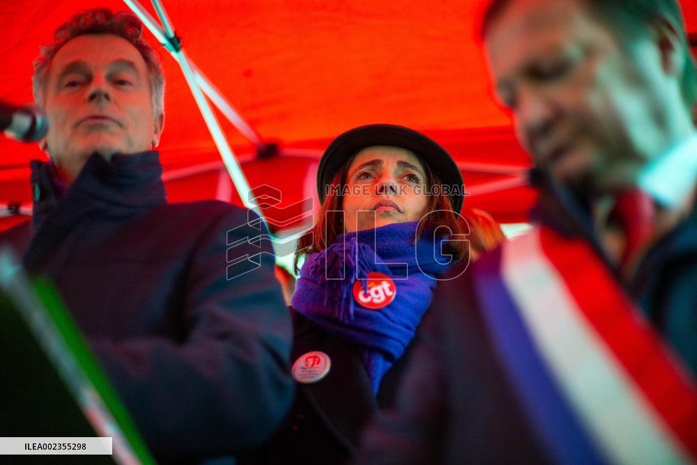 Tribute To Manouchian Before His Last Home - Paris