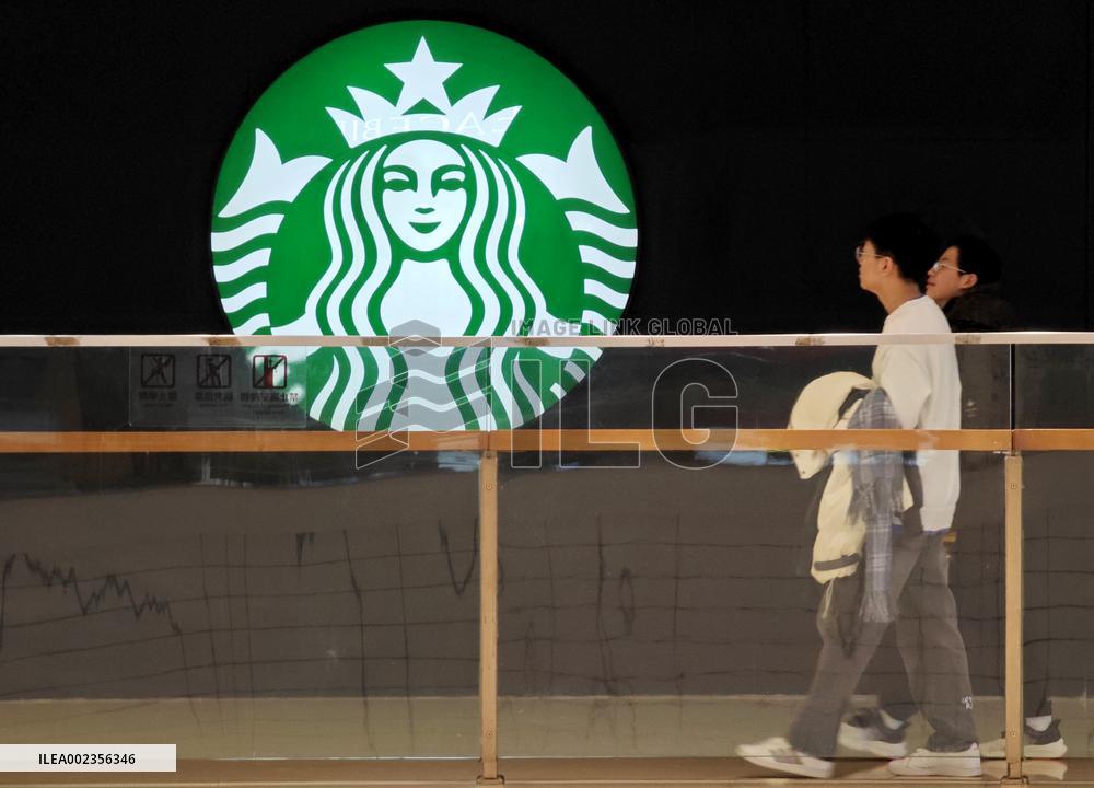 Starbucks 7000 Stores in China