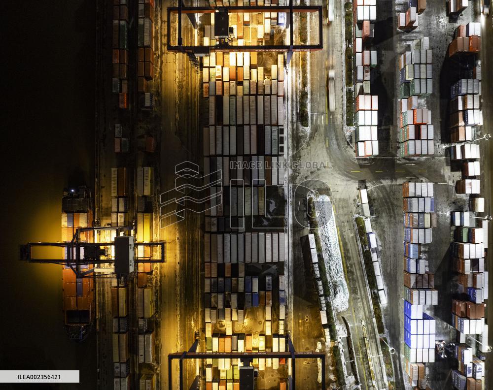 Beijing-Hangzhou Grand Canal Container Terminal in Huai 'an