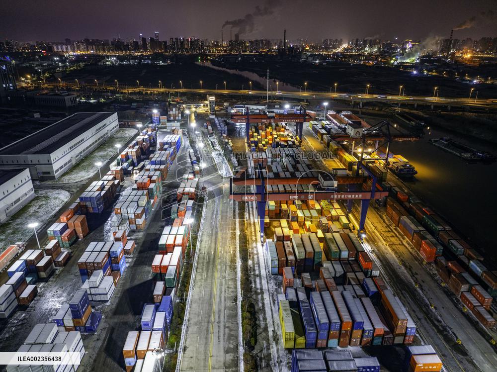 Beijing-Hangzhou Grand Canal Container Terminal in Huai 'an