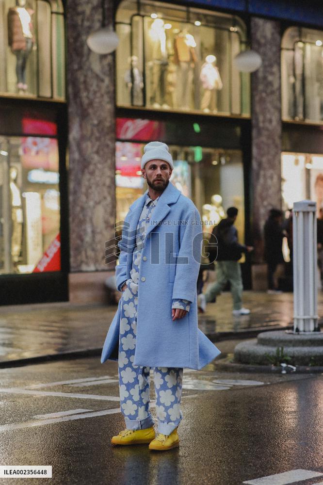 PFW - Street Style - Day 1