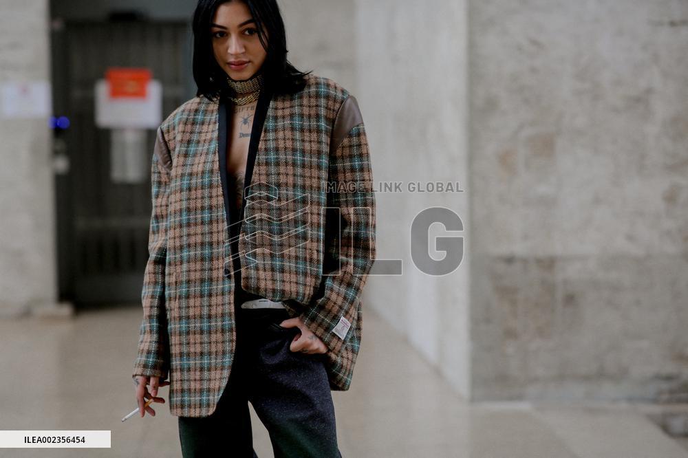 PFW - Street Style - Day 1